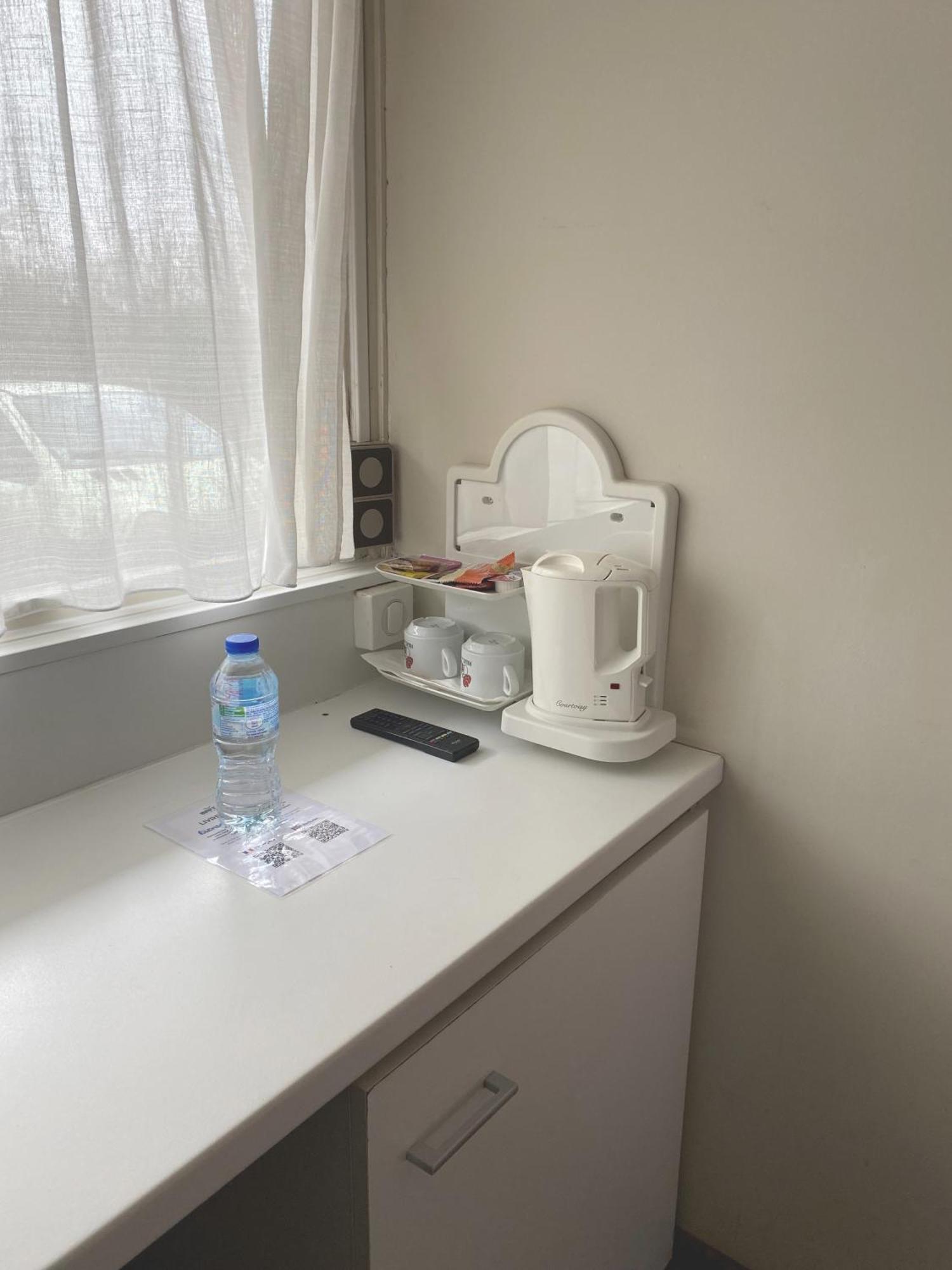 Brit Hotel Confort Nancy ลูเนวิลล์ ห้อง รูปภาพ