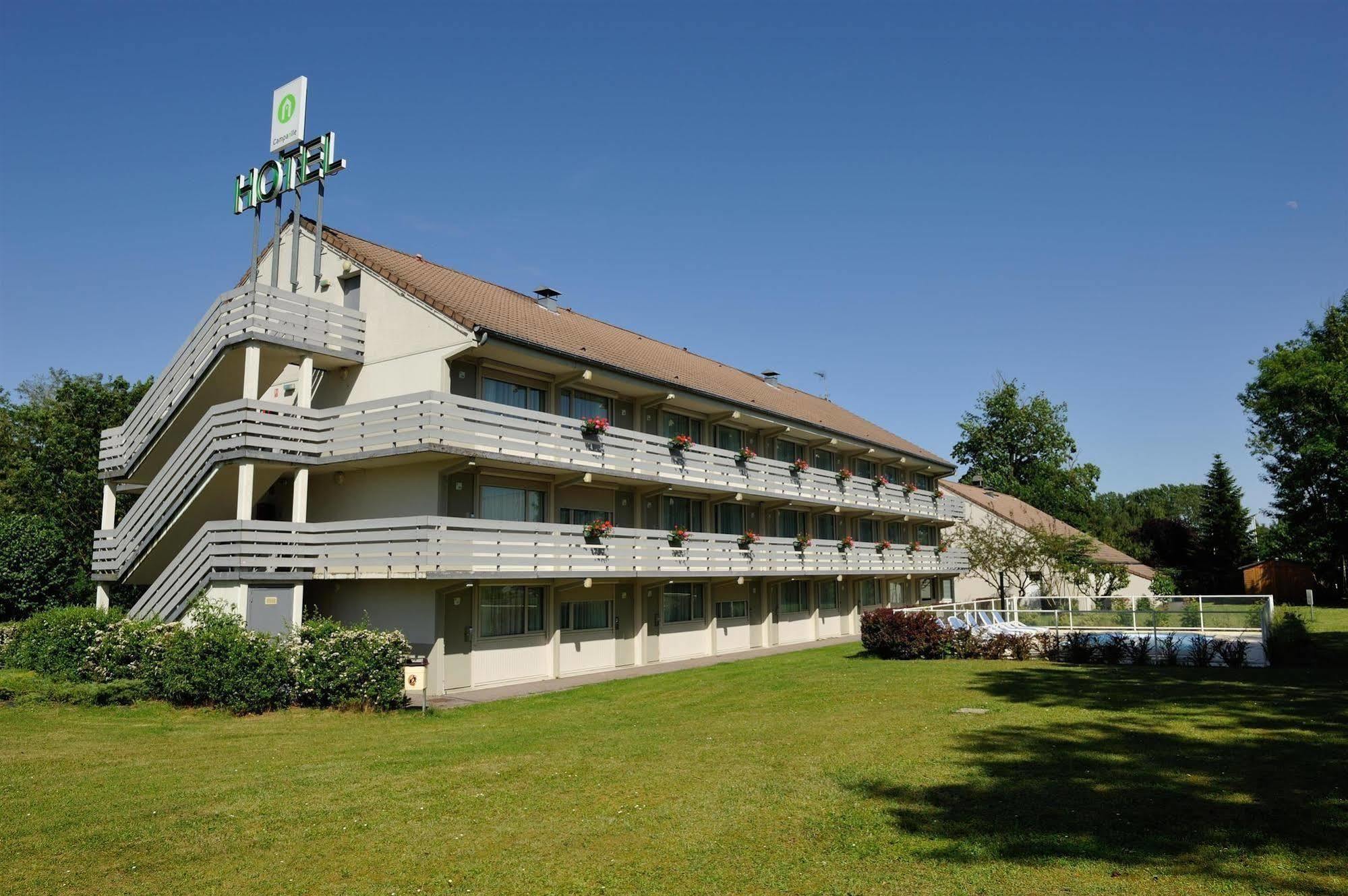 Brit Hotel Confort Nancy ลูเนวิลล์ ภายนอก รูปภาพ