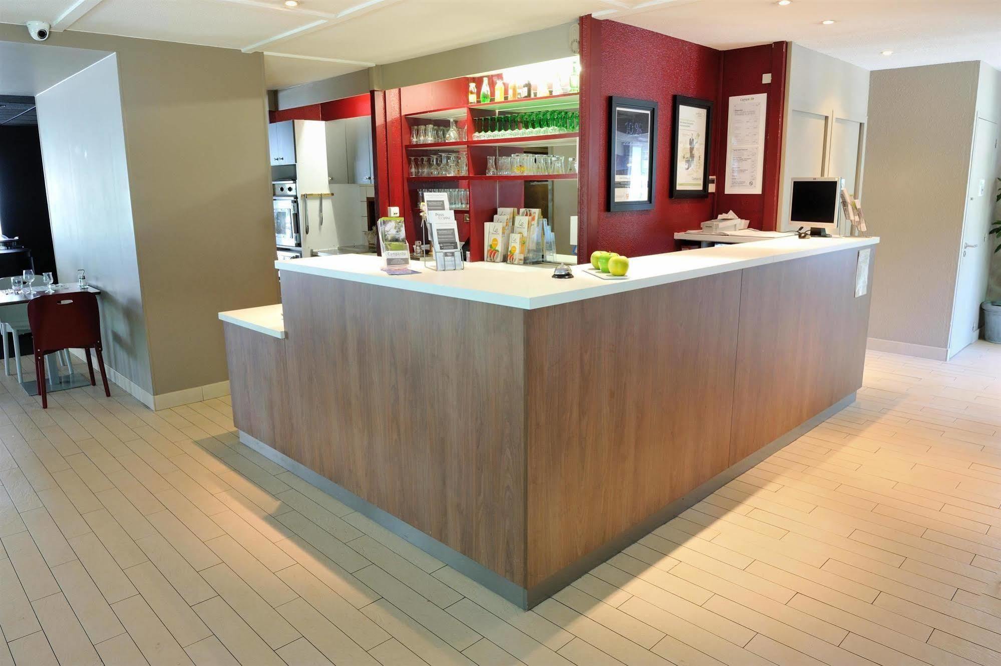 Brit Hotel Confort Nancy ลูเนวิลล์ ภายนอก รูปภาพ