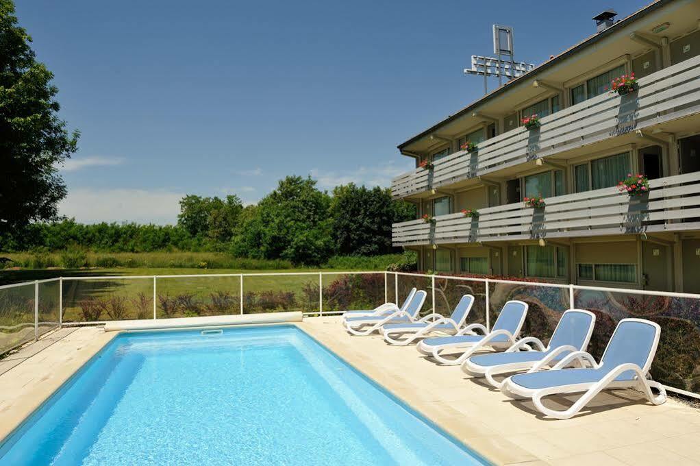 Brit Hotel Confort Nancy ลูเนวิลล์ ภายนอก รูปภาพ